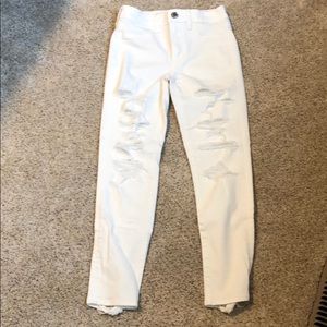 American Eagle White Distressed Skinny Jeans